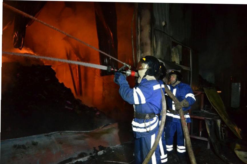Спасатели рассказали подробности тушения масштабного пожара около одесского аэропорта